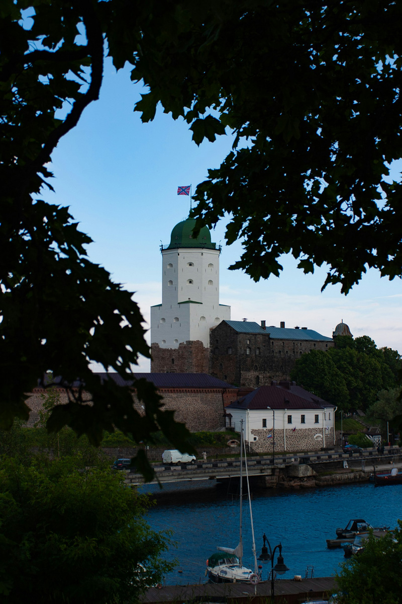 Вид на Выборгский замок